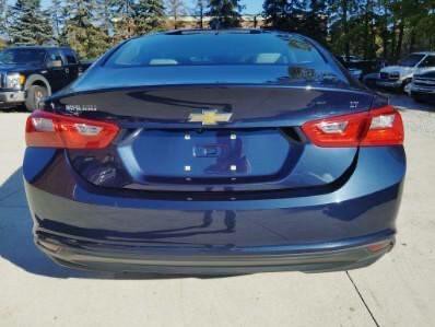 2017 Chevrolet Malibu Image 4