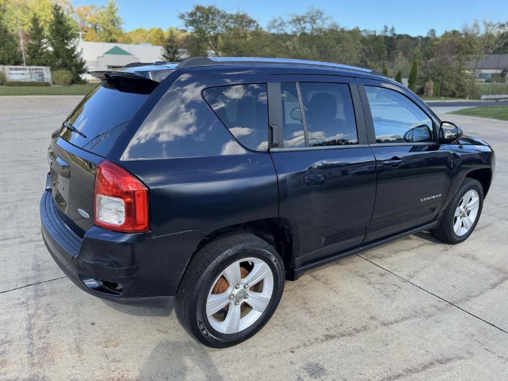 2011 Jeep Compass Image 4