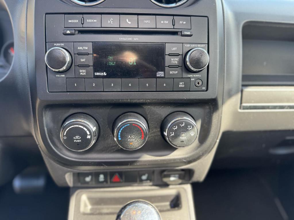 2011 Jeep Compass Image 14