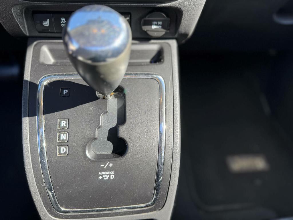 2011 Jeep Compass Image 16