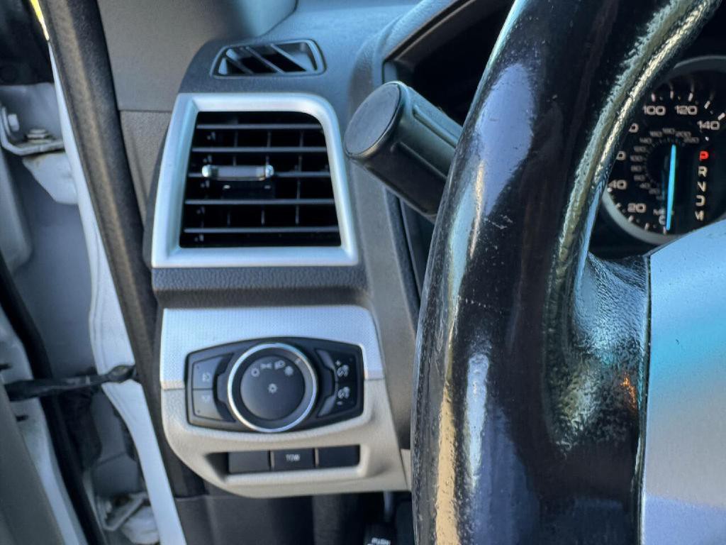 2013 Ford Explorer Image 11