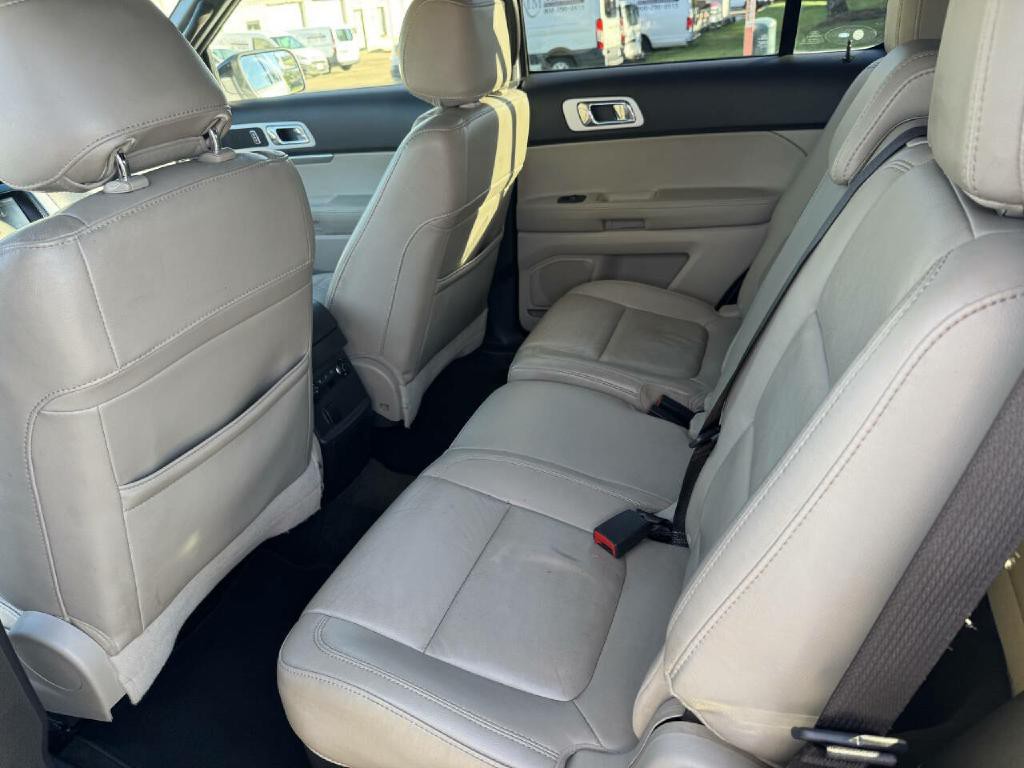 2013 Ford Explorer Image 18