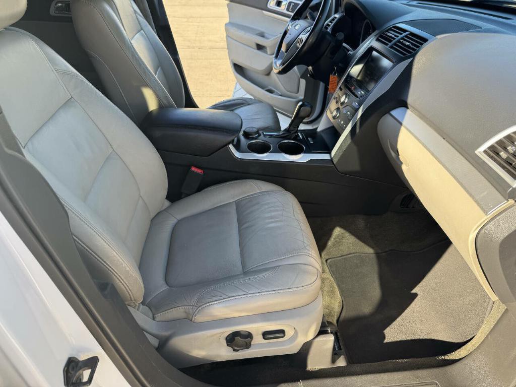 2013 Ford Explorer Image 20