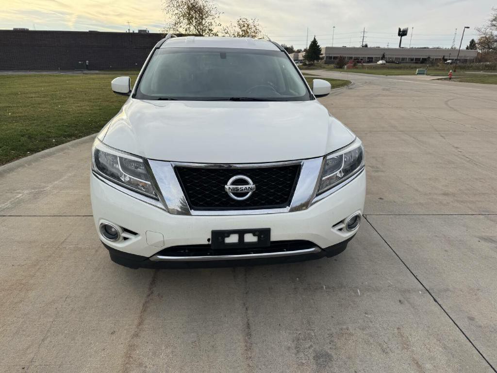2015 Nissan Pathfinder Image 3