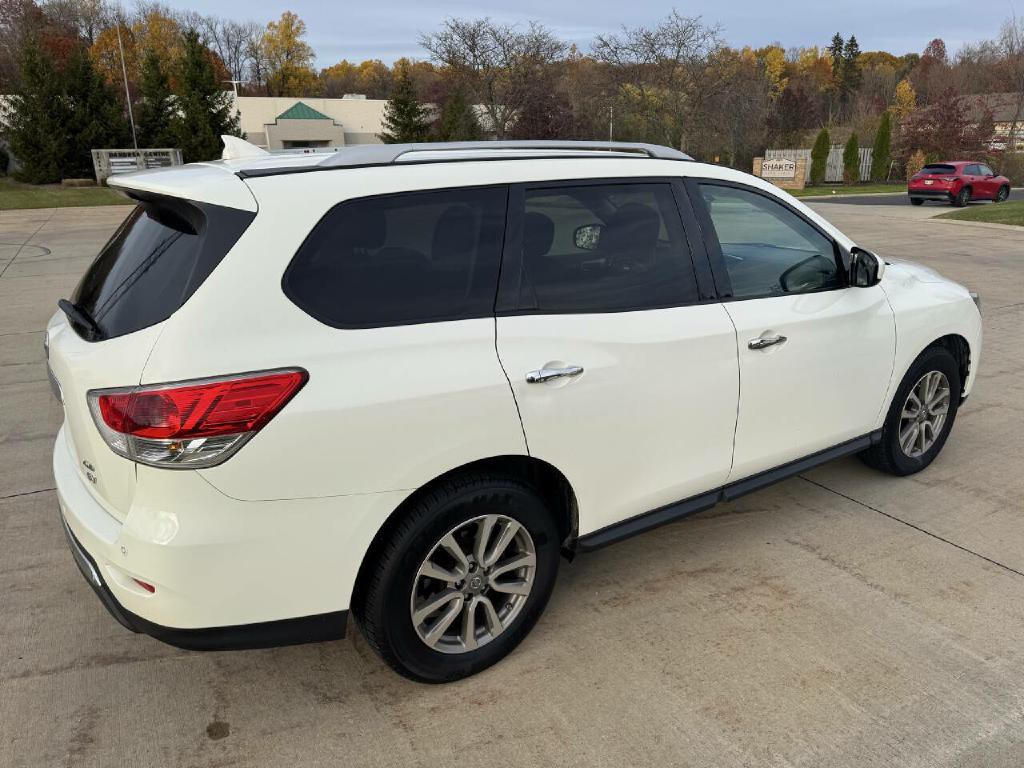 2015 Nissan Pathfinder Image 5