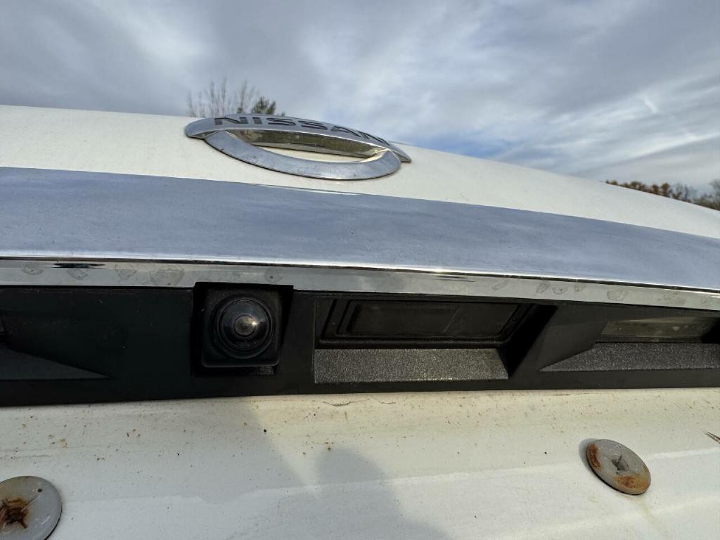 2015 Nissan Pathfinder Image 11