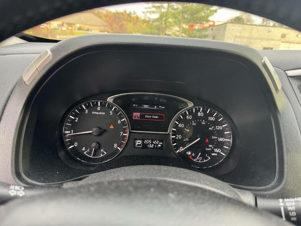 2015 Nissan Pathfinder Image 15