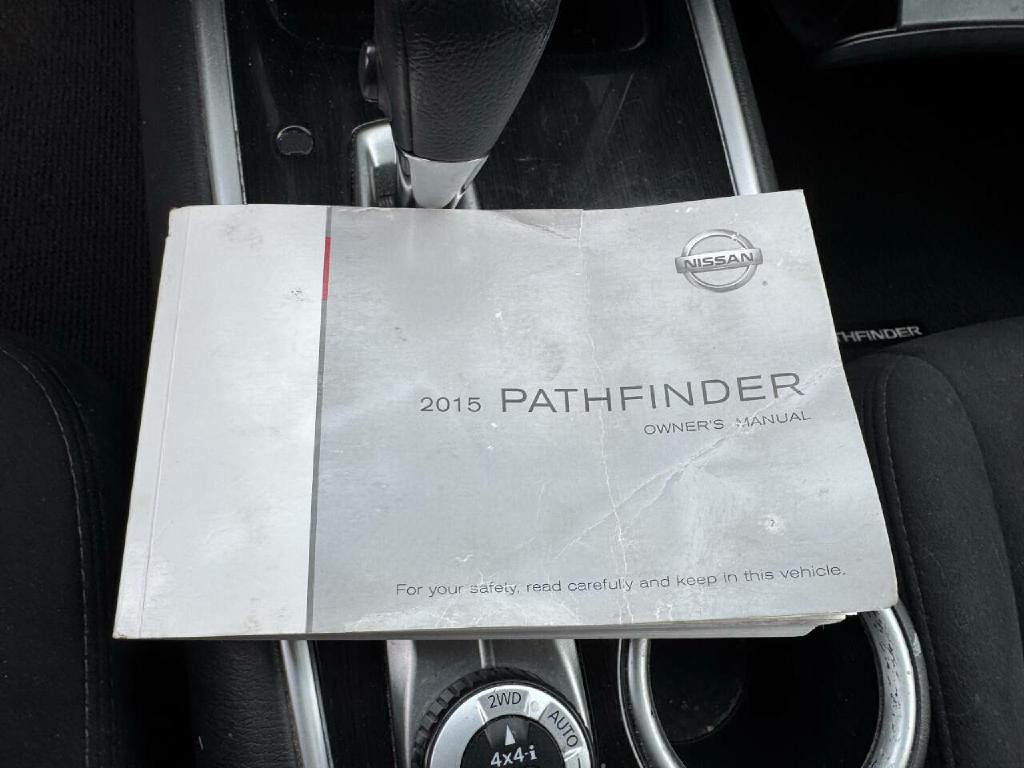 2015 Nissan Pathfinder Image 19