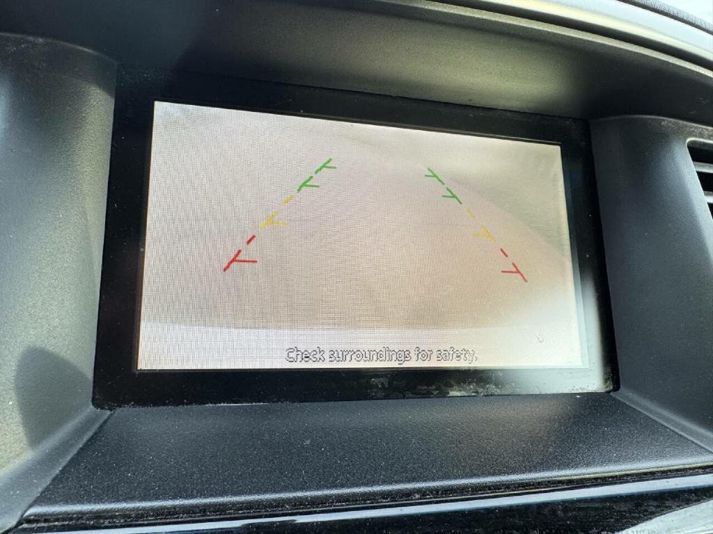 2015 Nissan Pathfinder Image 22