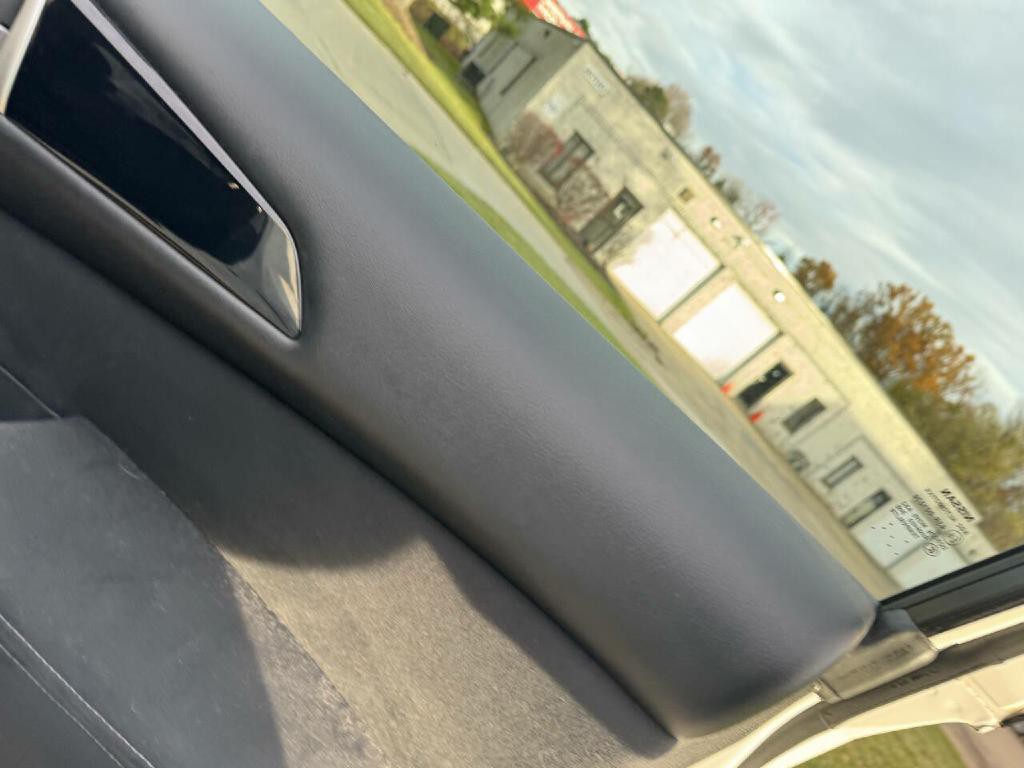 2015 Nissan Pathfinder Image 32