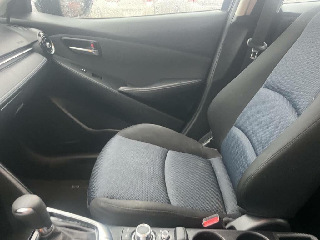 2017 Toyota Yaris Image 21