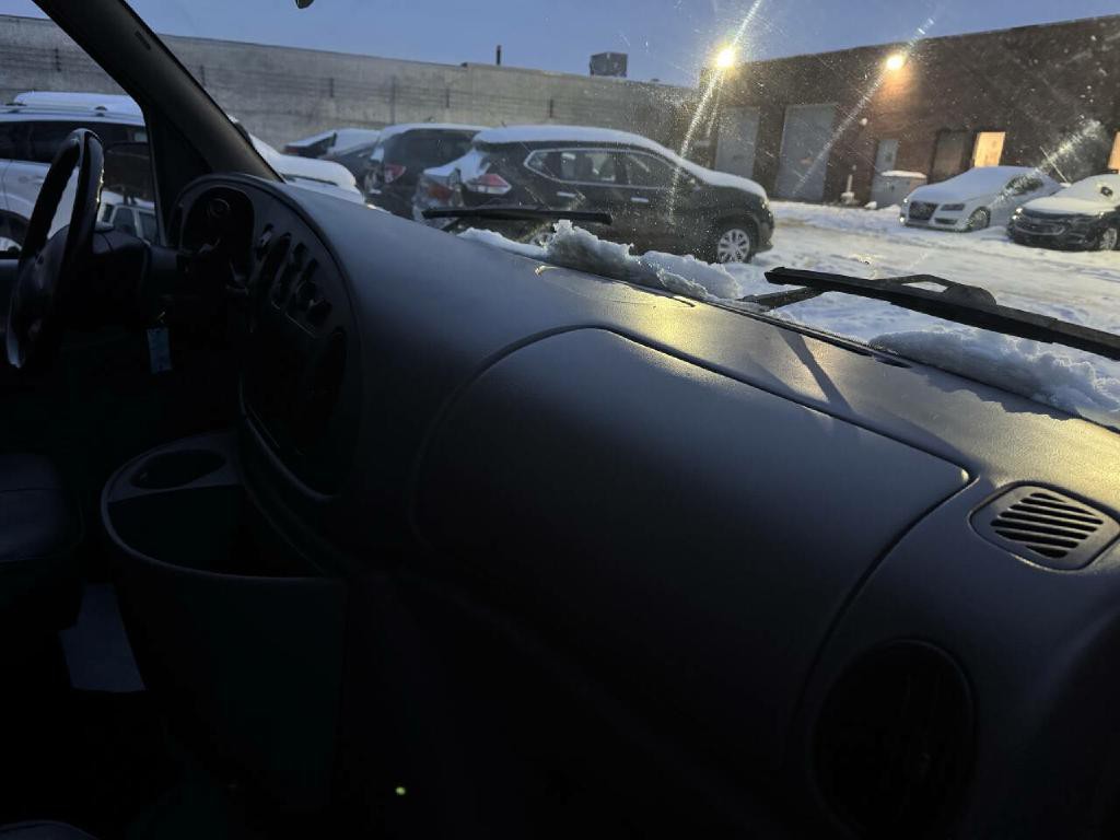 1998 Ford Econoline Image 10