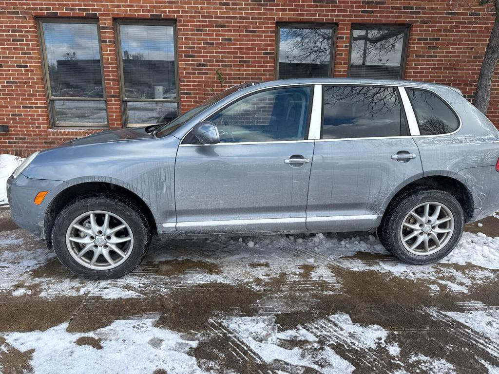 2006 Porsche Cayenne Image 2