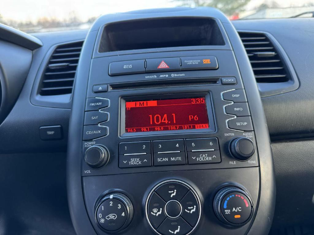 2012 Kia Soul Image 16