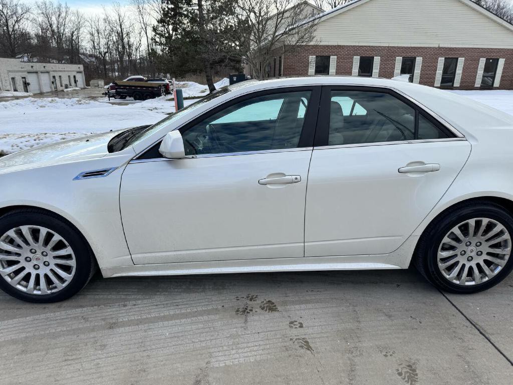 2010 Cadillac CTS Image 2