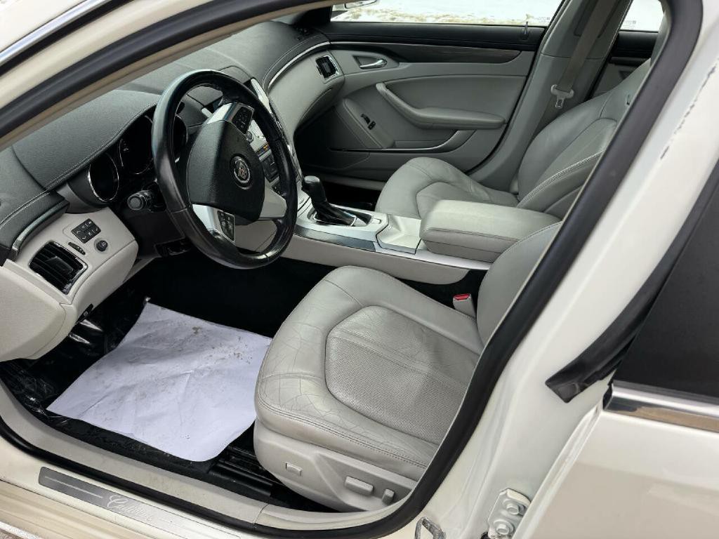 2010 Cadillac CTS Image 10