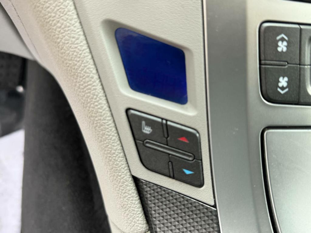 2010 Cadillac CTS Image 13