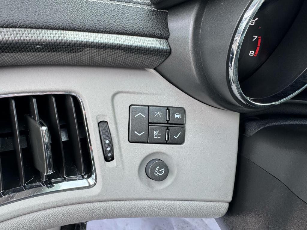 2010 Cadillac CTS Image 18