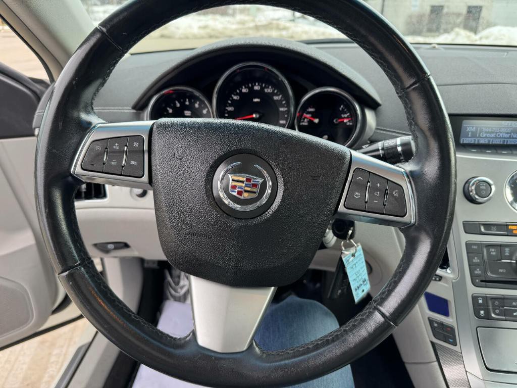 2010 Cadillac CTS Image 21