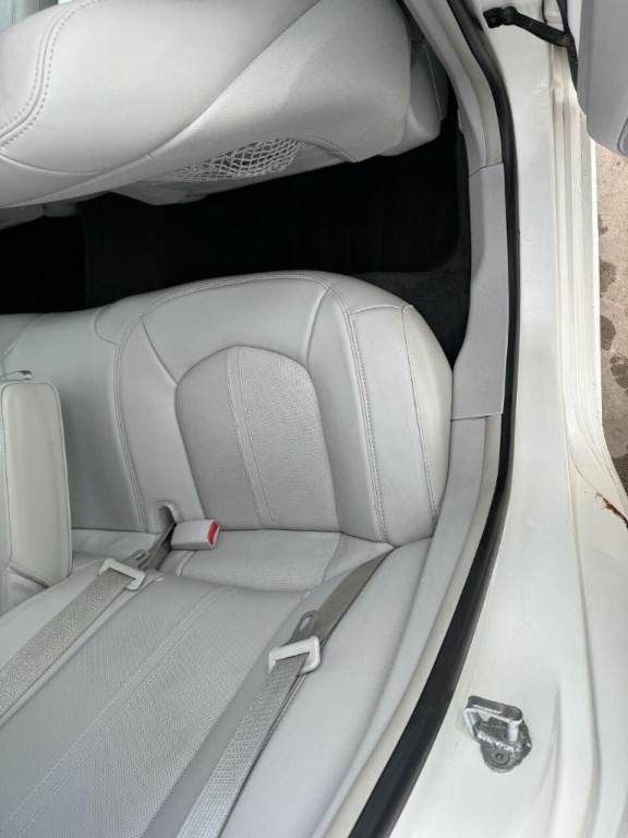 2010 Cadillac CTS Image 25