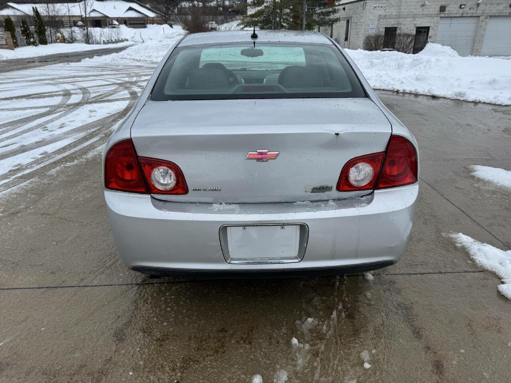 2010 Chevrolet Malibu Image 5