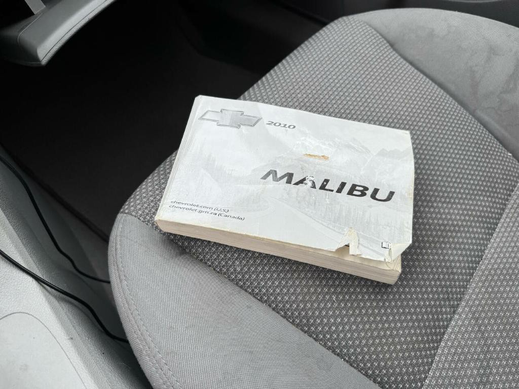 2010 Chevrolet Malibu Image 14