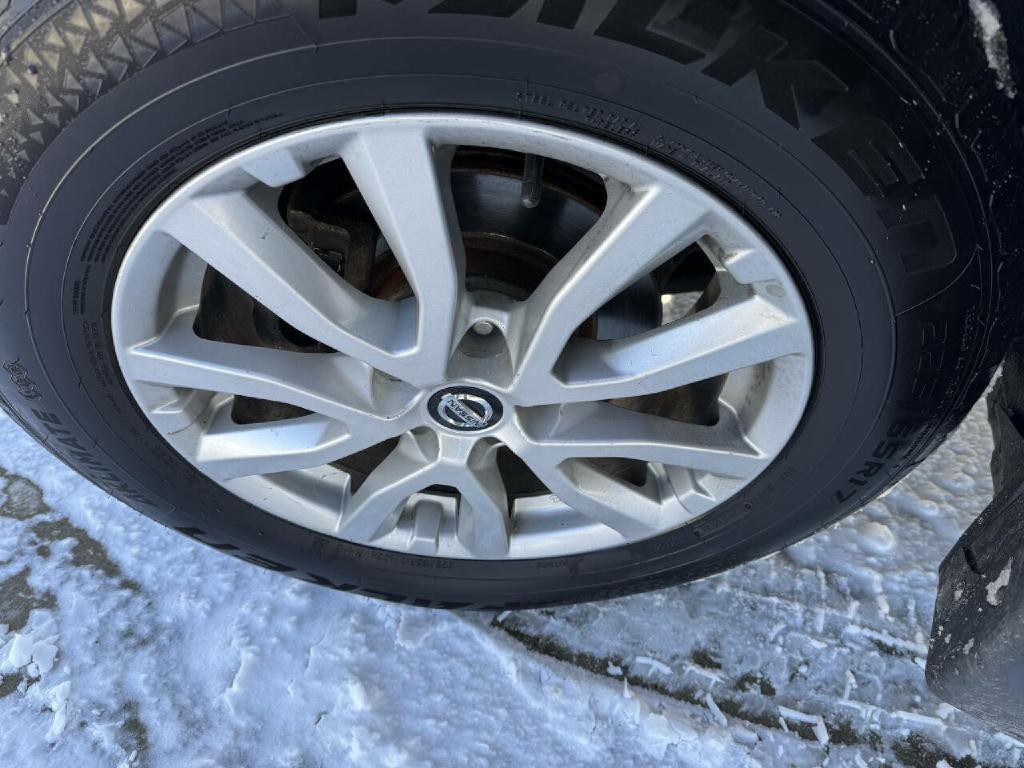 2018 Nissan Rogue Image 8