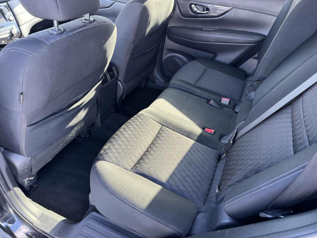 2018 Nissan Rogue Image 14