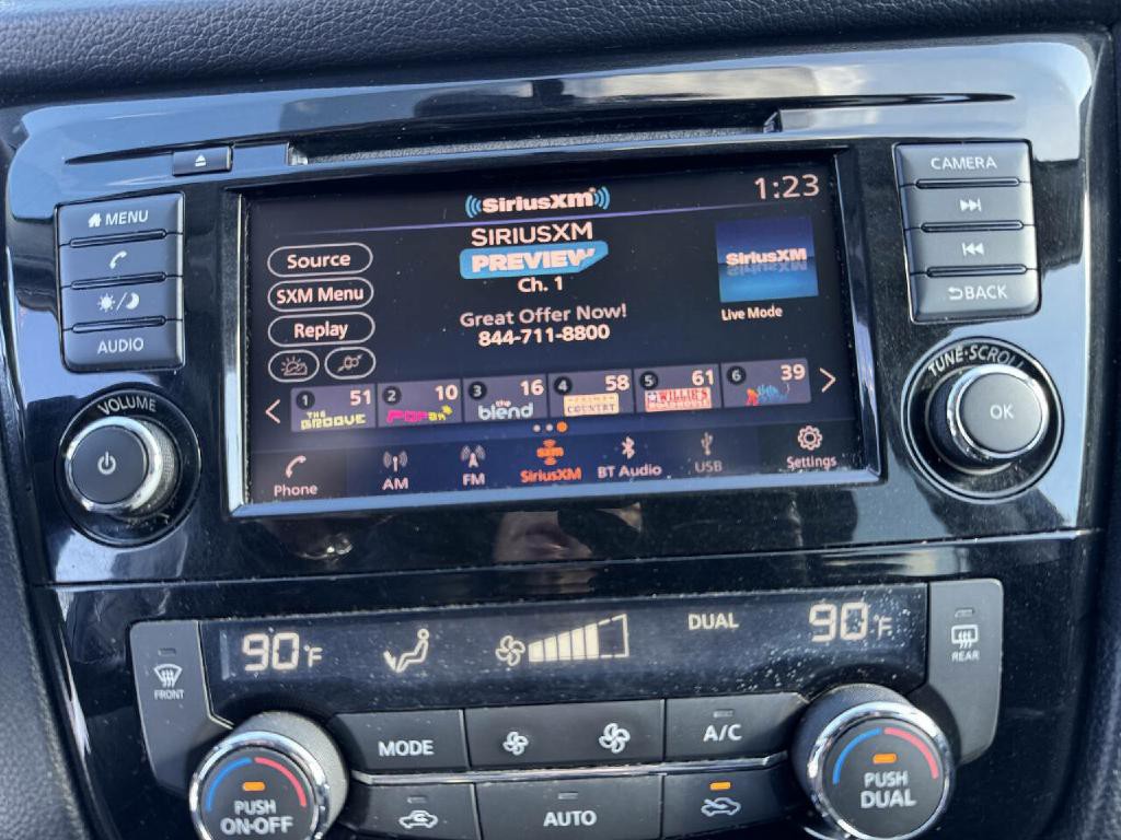 2018 Nissan Rogue Image 15