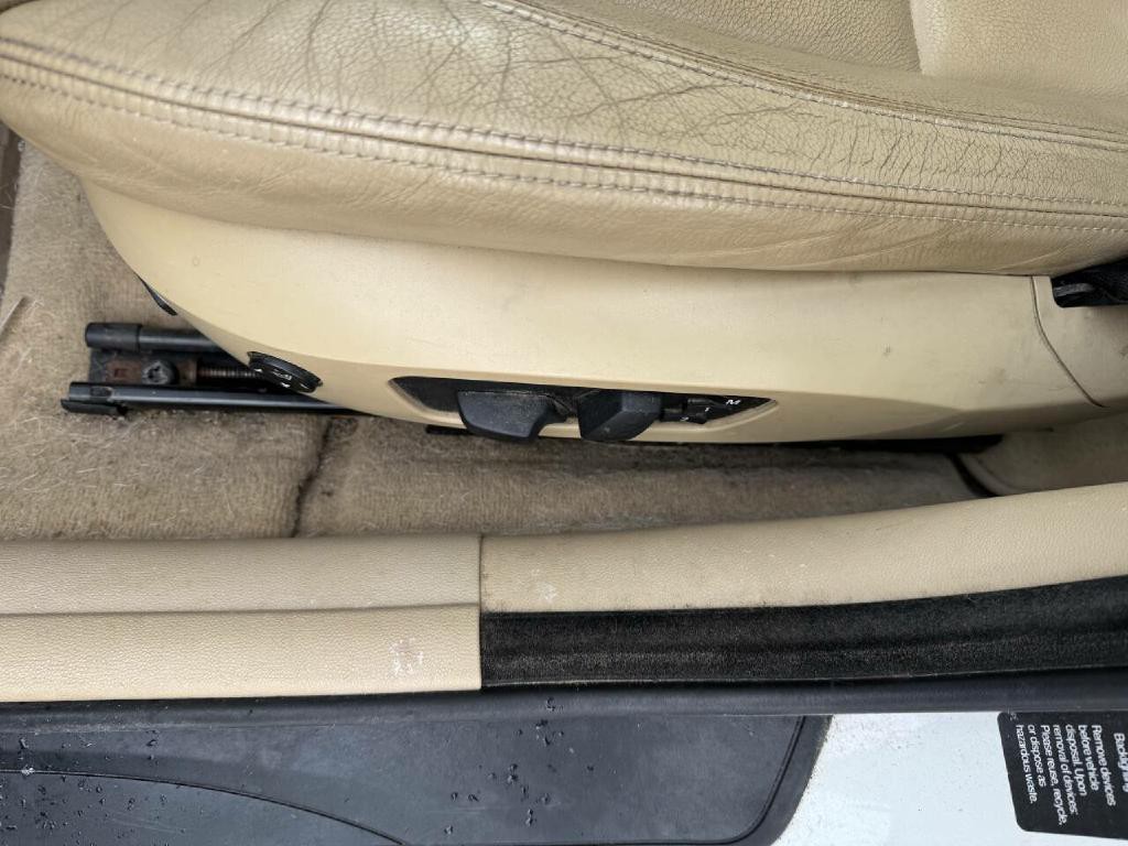 2008 BMW 3 Series Image 17