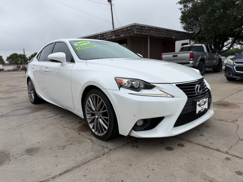 2015 Lexus IS Image 3