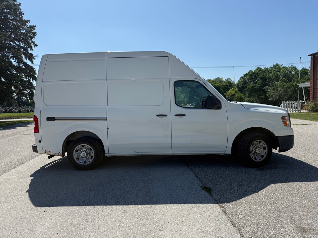 2012 Nissan NV Image 5