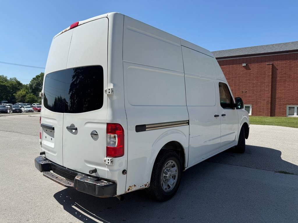 2012 Nissan NV Image 6