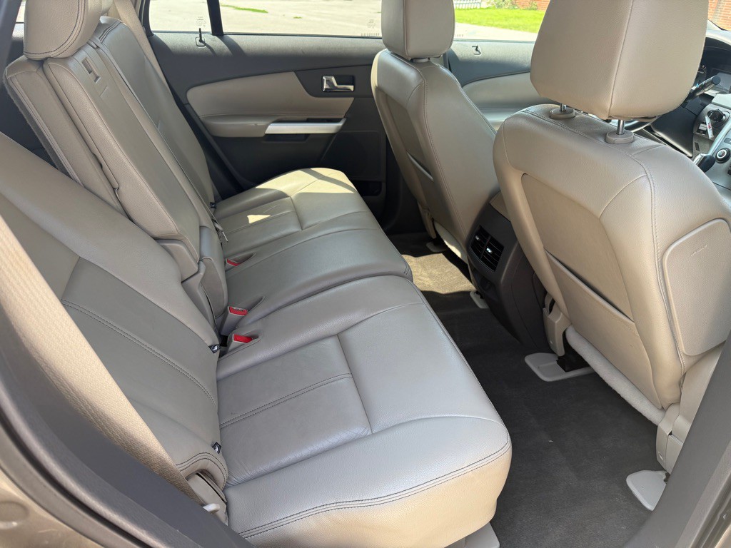 2013 Ford Edge Image 10