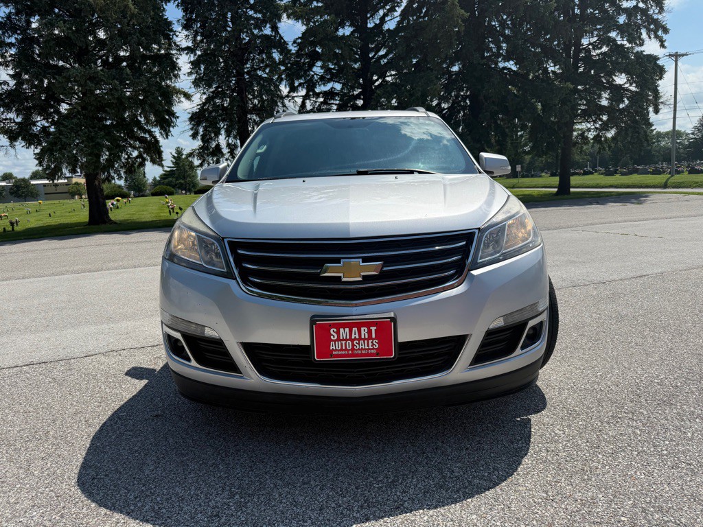2016 Chevrolet Traverse Image 2