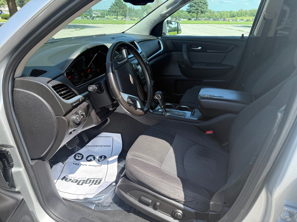2016 Chevrolet Traverse Image 12