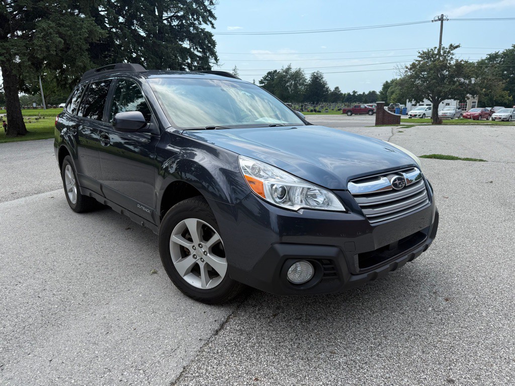 2013 Subaru Outback Image 4