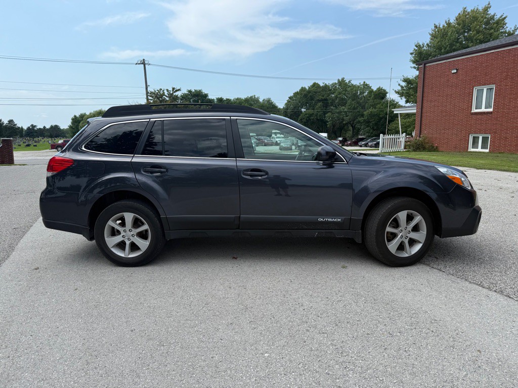 2013 Subaru Outback Image 5