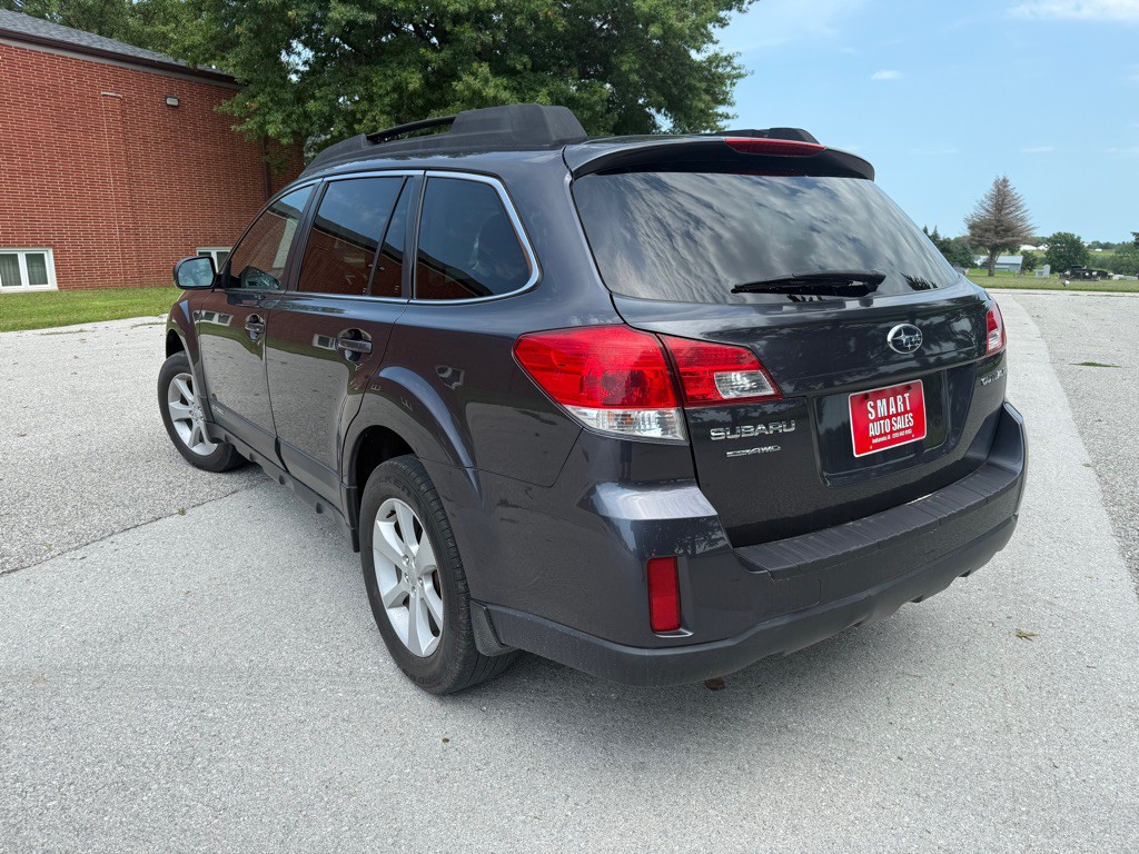2013 Subaru Outback Image 8