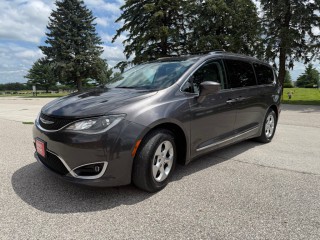 Image for 2017 Chrysler Pacifica Touring L Plus ID: 6663314