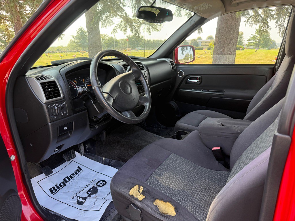 2011 Chevrolet Colorado Image 8
