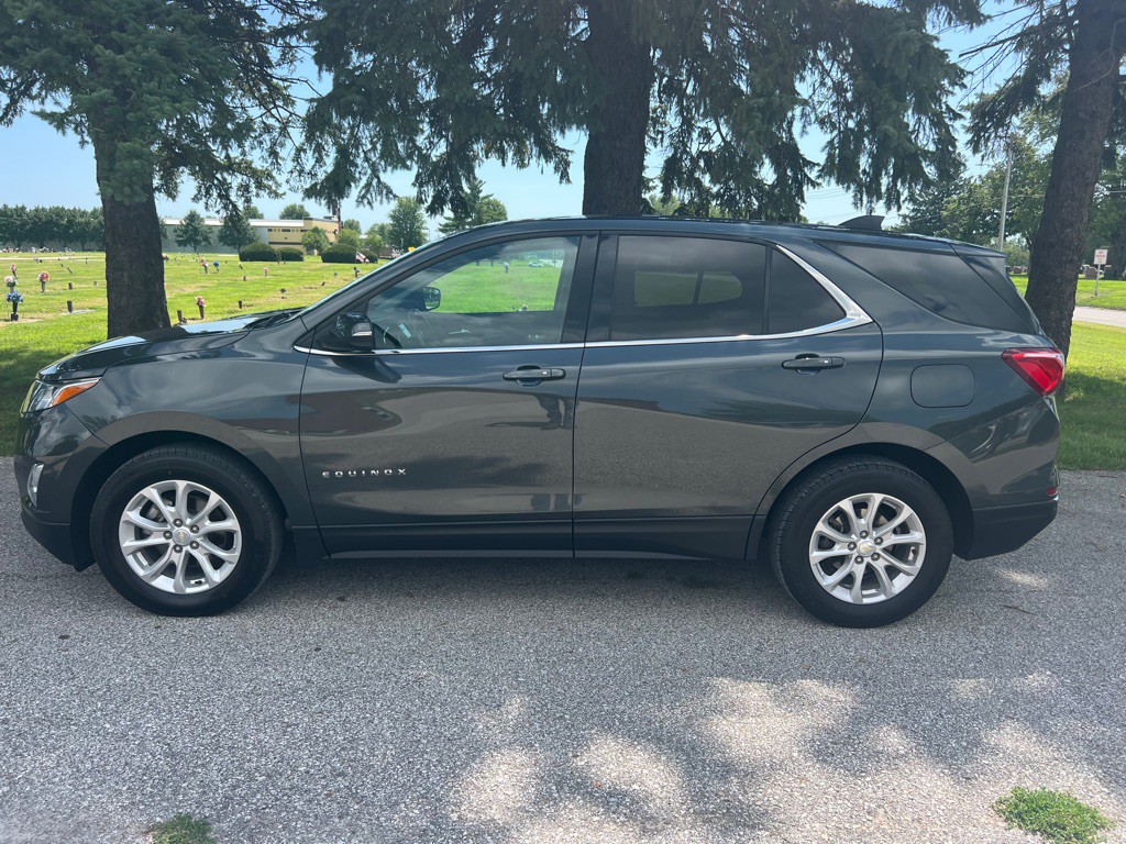 2018 Chevrolet Equinox Image 2