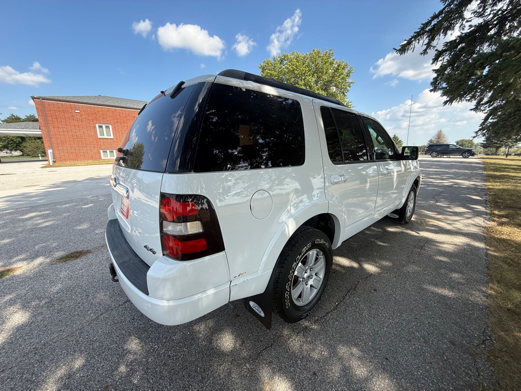 2009 Ford Explorer Image 4