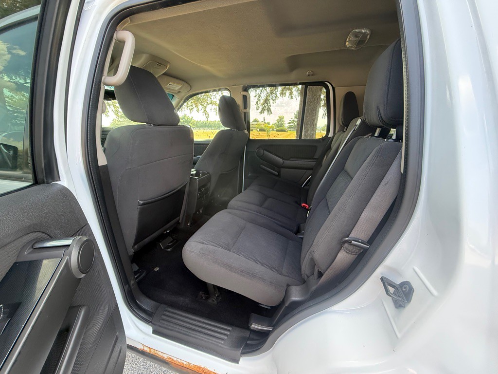 2009 Ford Explorer Image 8
