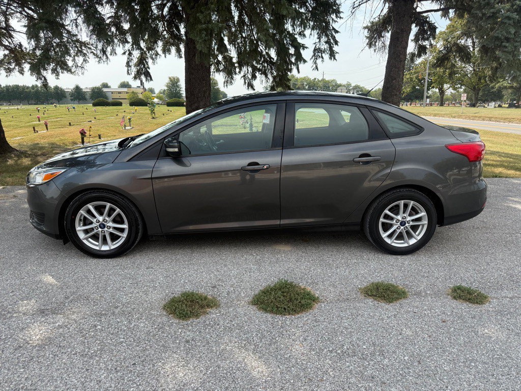 2015 Ford Focus Image 2