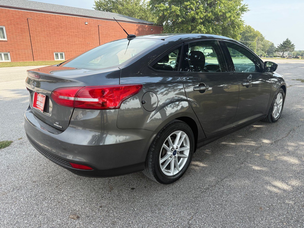2015 Ford Focus Image 4