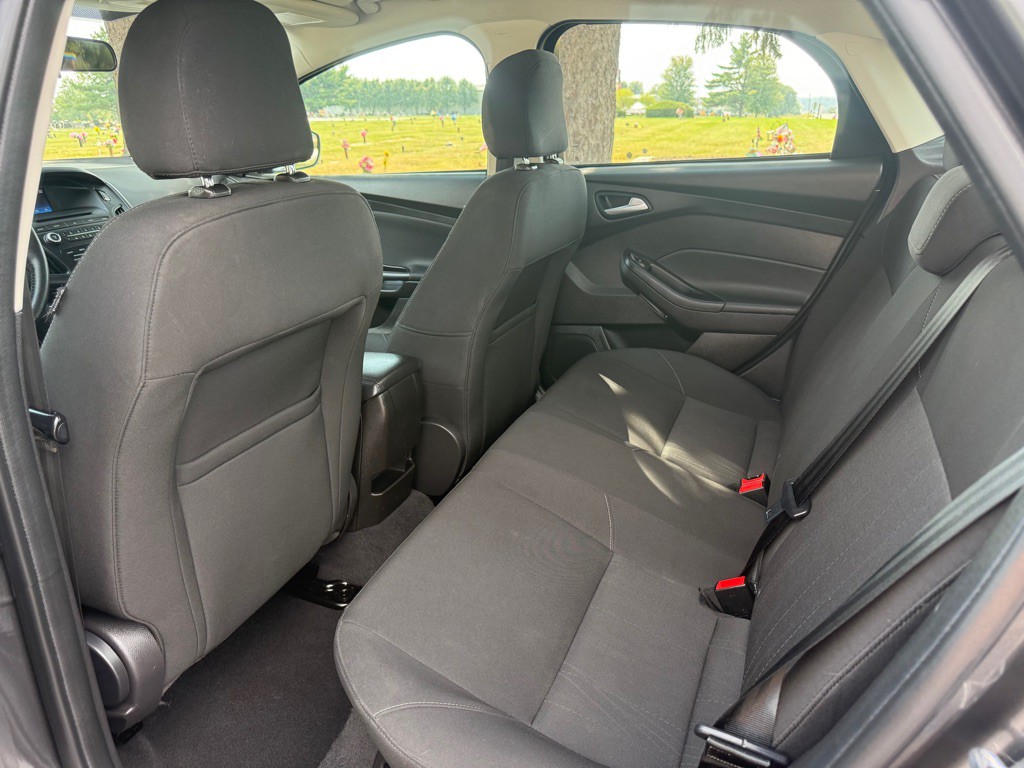 2015 Ford Focus Image 7