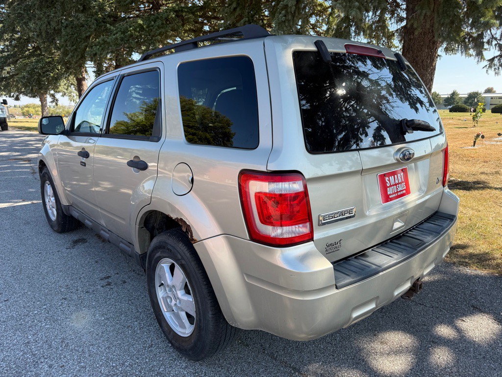 2010 Ford Escape Image 3