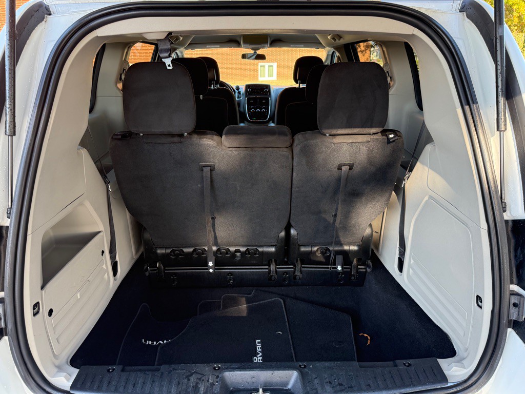 2016 Dodge Grand Caravan Image 11
