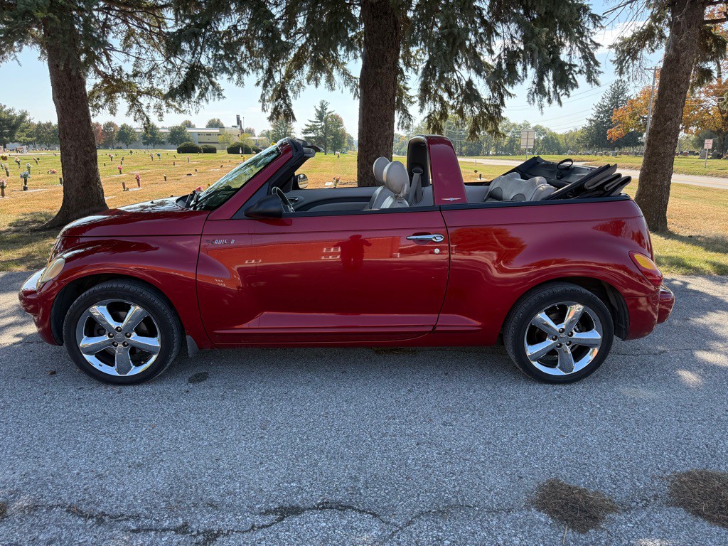 2005 Chrysler PT Cruiser Image 12